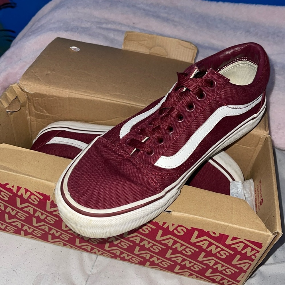 unisex Burgundy Vans